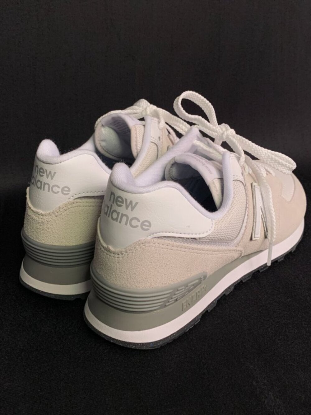 New Balance 574 V3 Core Nimbus Cloud White Women's 9 US NWT - Picture 3 of 13